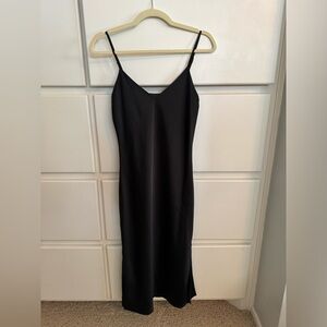 Gianni Bini Harper Satin V-Neck Sleeveless Slip Dress in Black size 0.